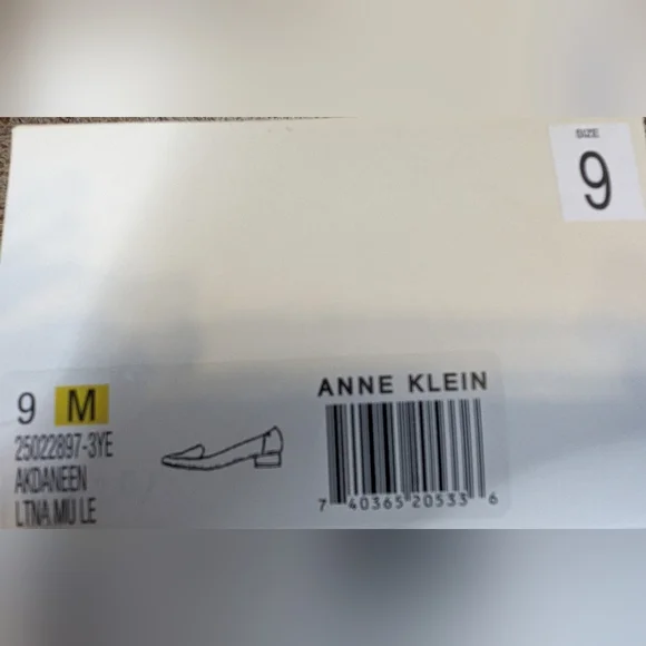 Anne Klein Daneen cream and two-tone gold Leather Loafer Shoe Low Heel Sz 9 - Picture 3 of 7